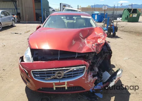 2012 Volvo S60 T6 z USA, uszkodzony, nr VIN YV1902FH4C2057739